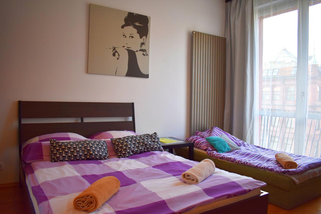 City Central Hostel Swidnicka Breslau Exterior foto