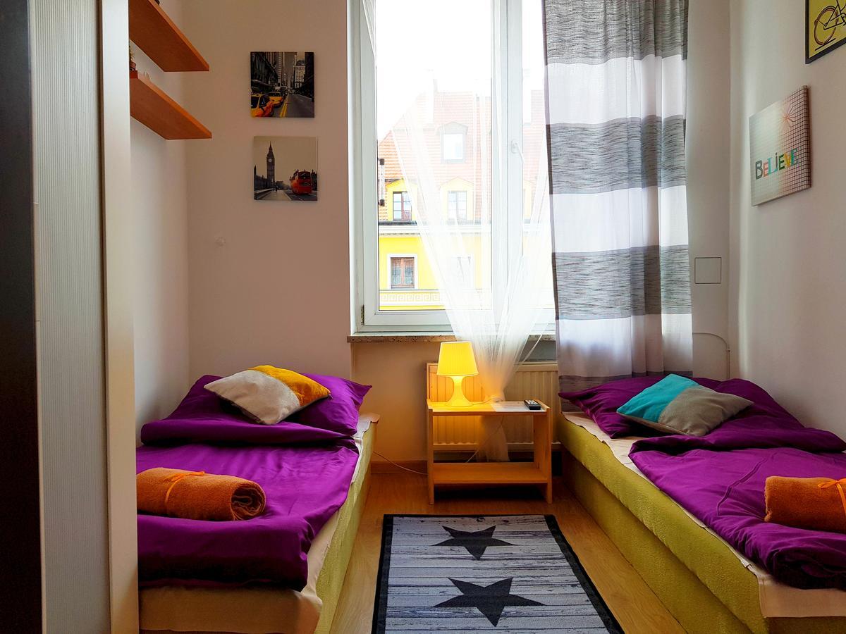 City Central Hostel Swidnicka Breslau Exterior foto
