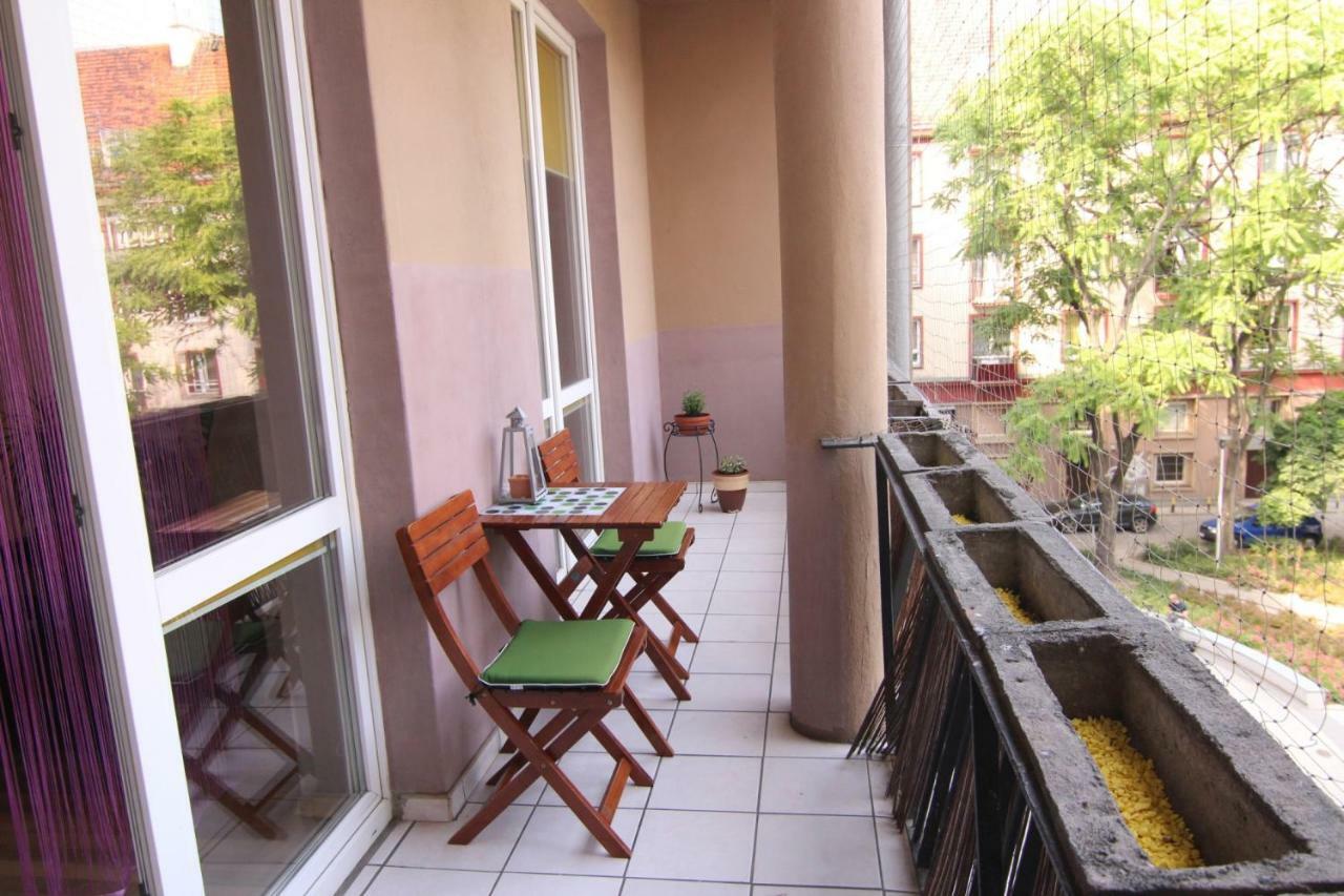 City Central Hostel Swidnicka Breslau Exterior foto