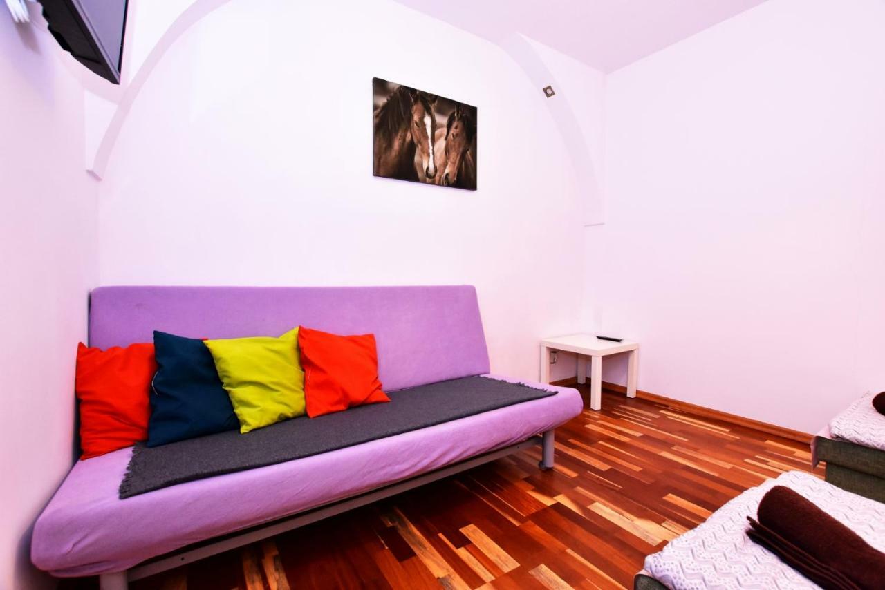 City Central Hostel Swidnicka Breslau Exterior foto